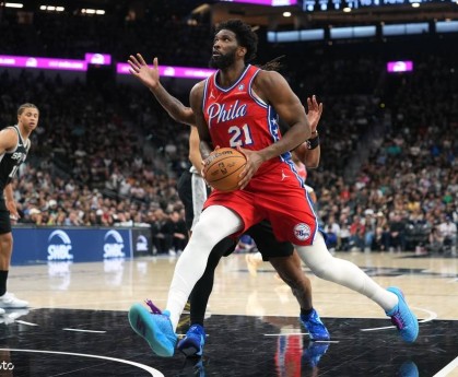 恩比德确诊为阑尾炎 将于今天在休斯敦接受手术